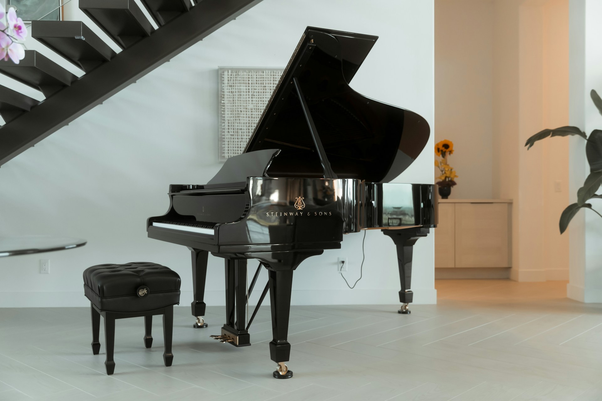 How removal teams move a piano in Southampton
