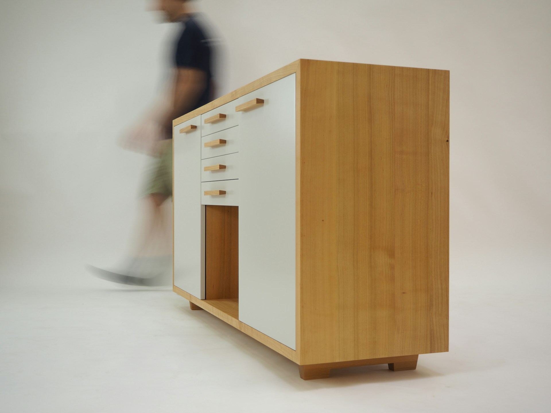 What to do with unwanted furniture before moving