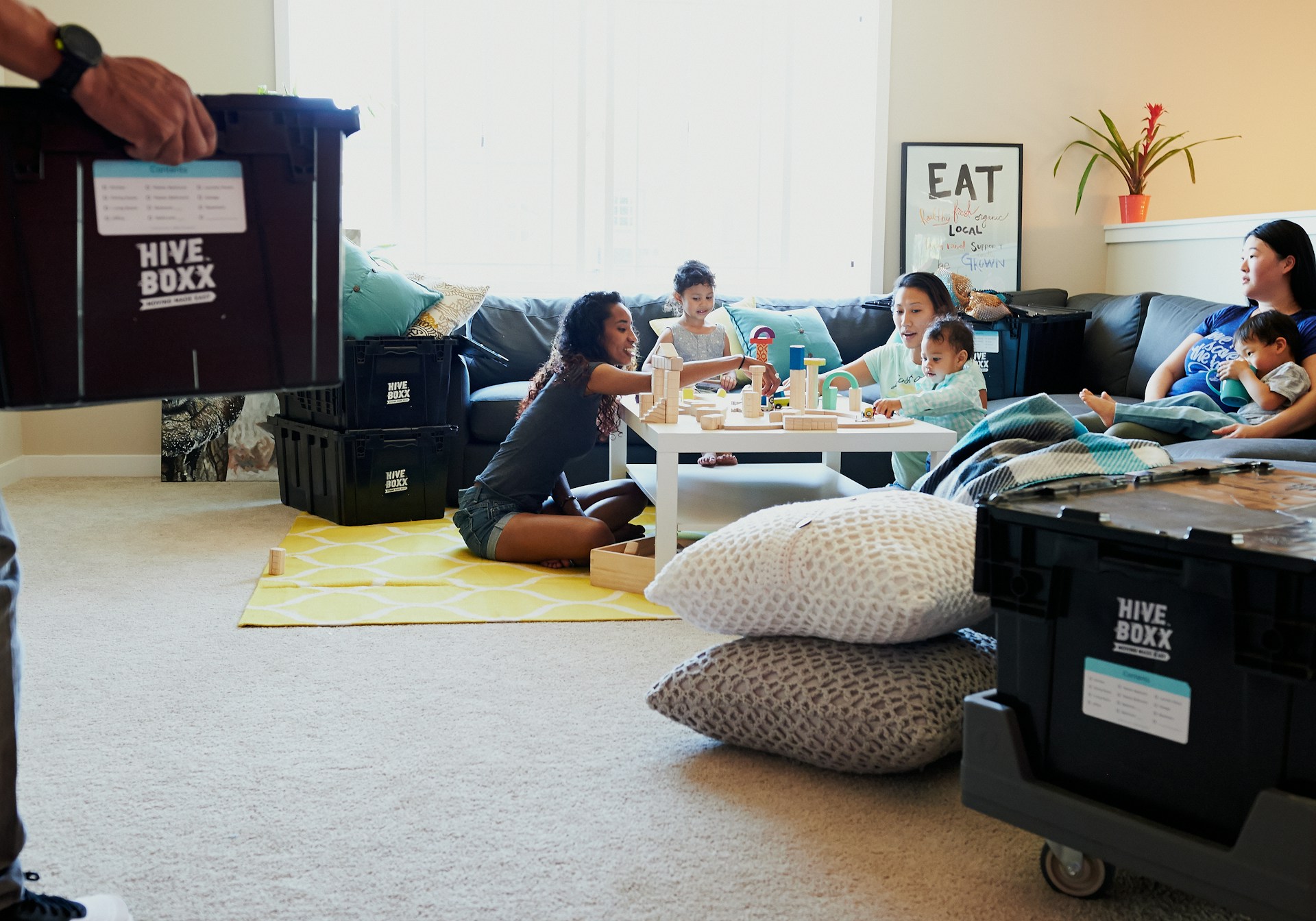 What to do with things at student move-out
